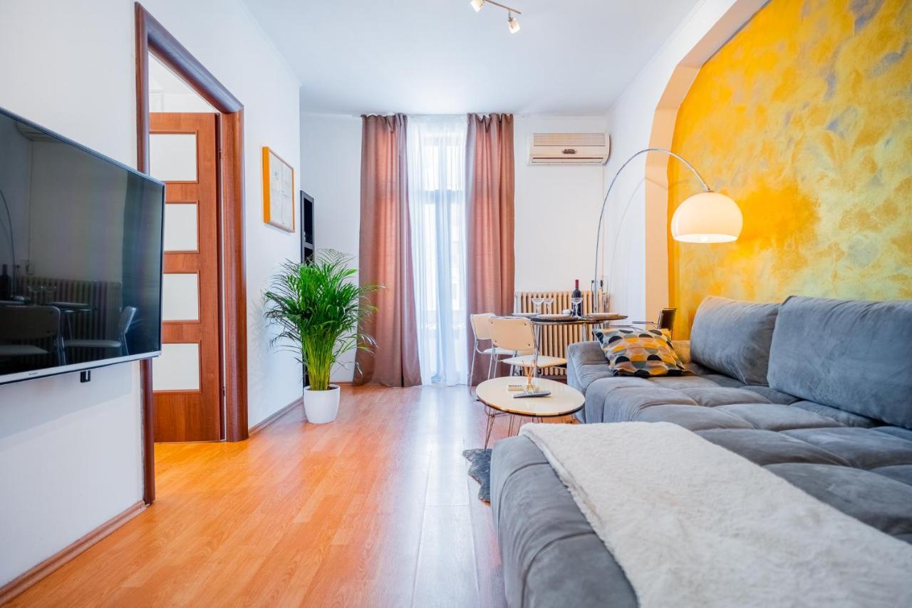 Prime Location With Breathtaking Architectural Views *